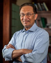 Anwar Ibrahim BOS