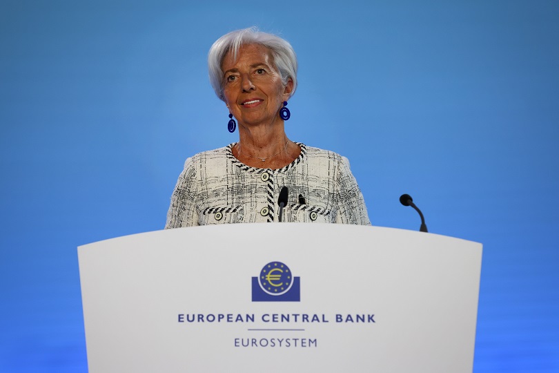 Hawkish ECB, dovish BoJ
