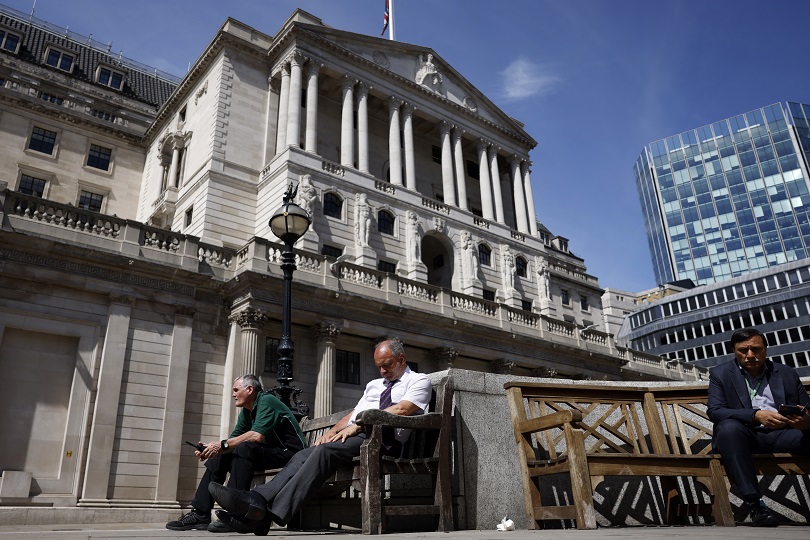 Bolder BoE, Brittle GBP